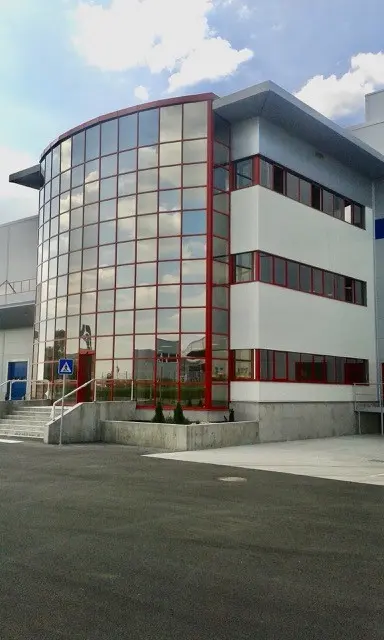 Hliníkové fasády